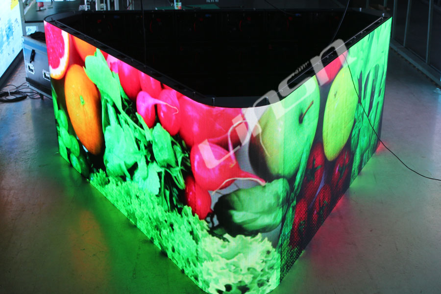 threee sided led display